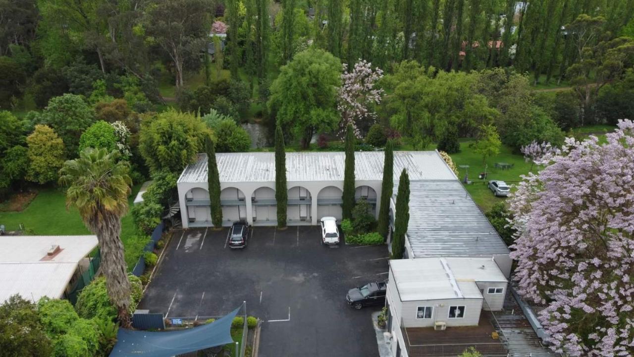 Riverbank Park Motel Bright Εξωτερικό φωτογραφία