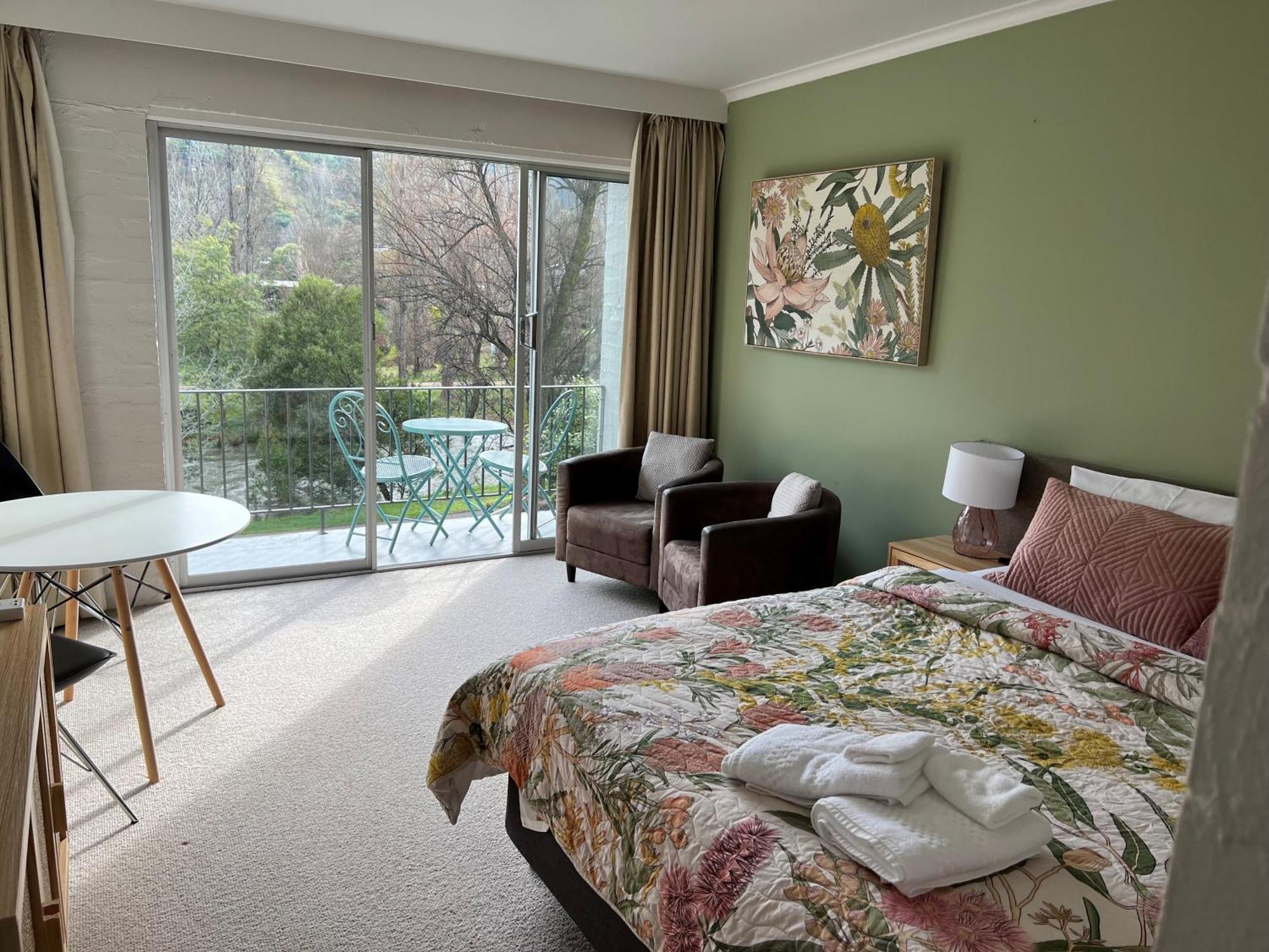 Riverbank Park Motel Bright Εξωτερικό φωτογραφία