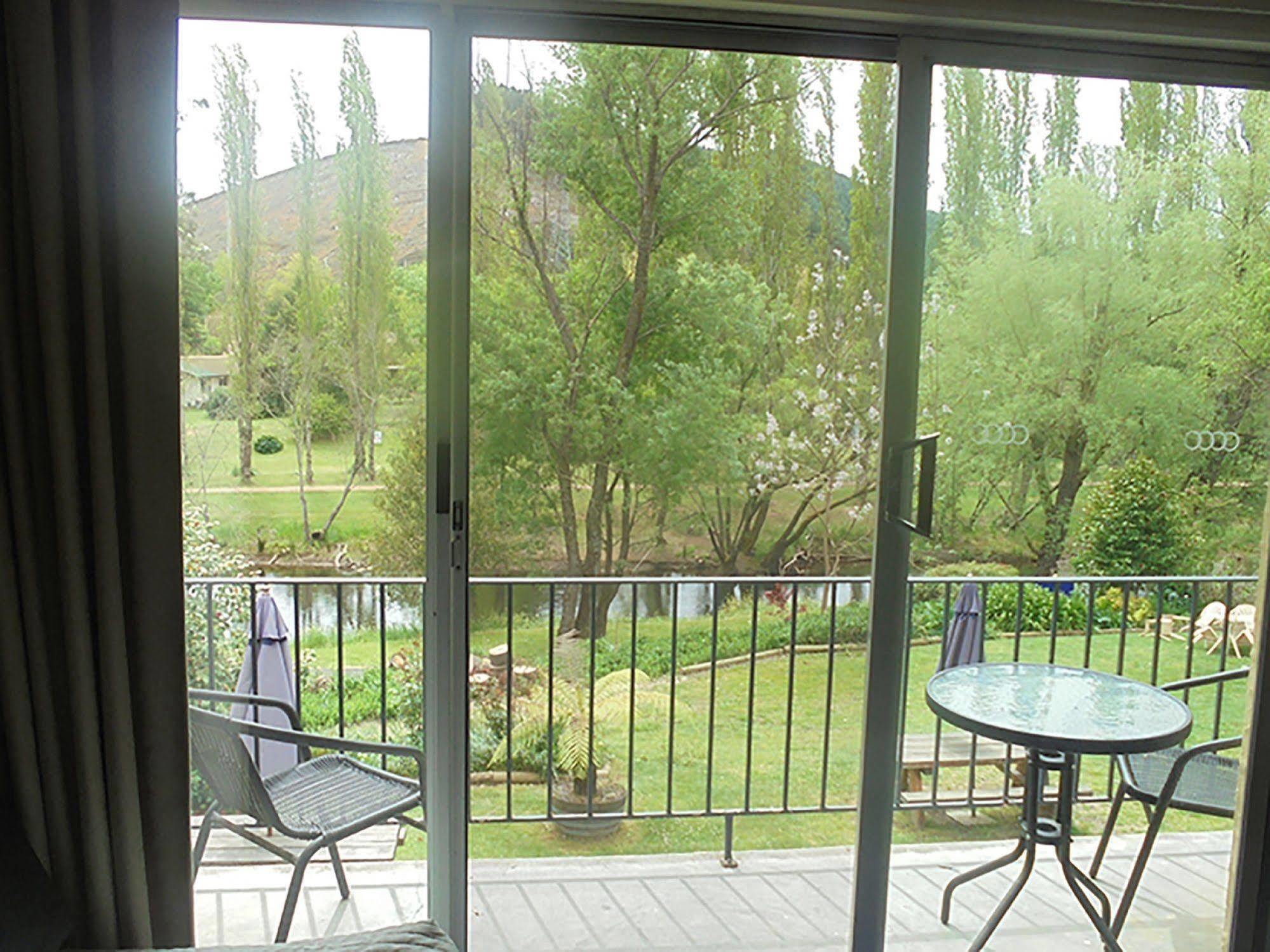 Riverbank Park Motel Bright Εξωτερικό φωτογραφία