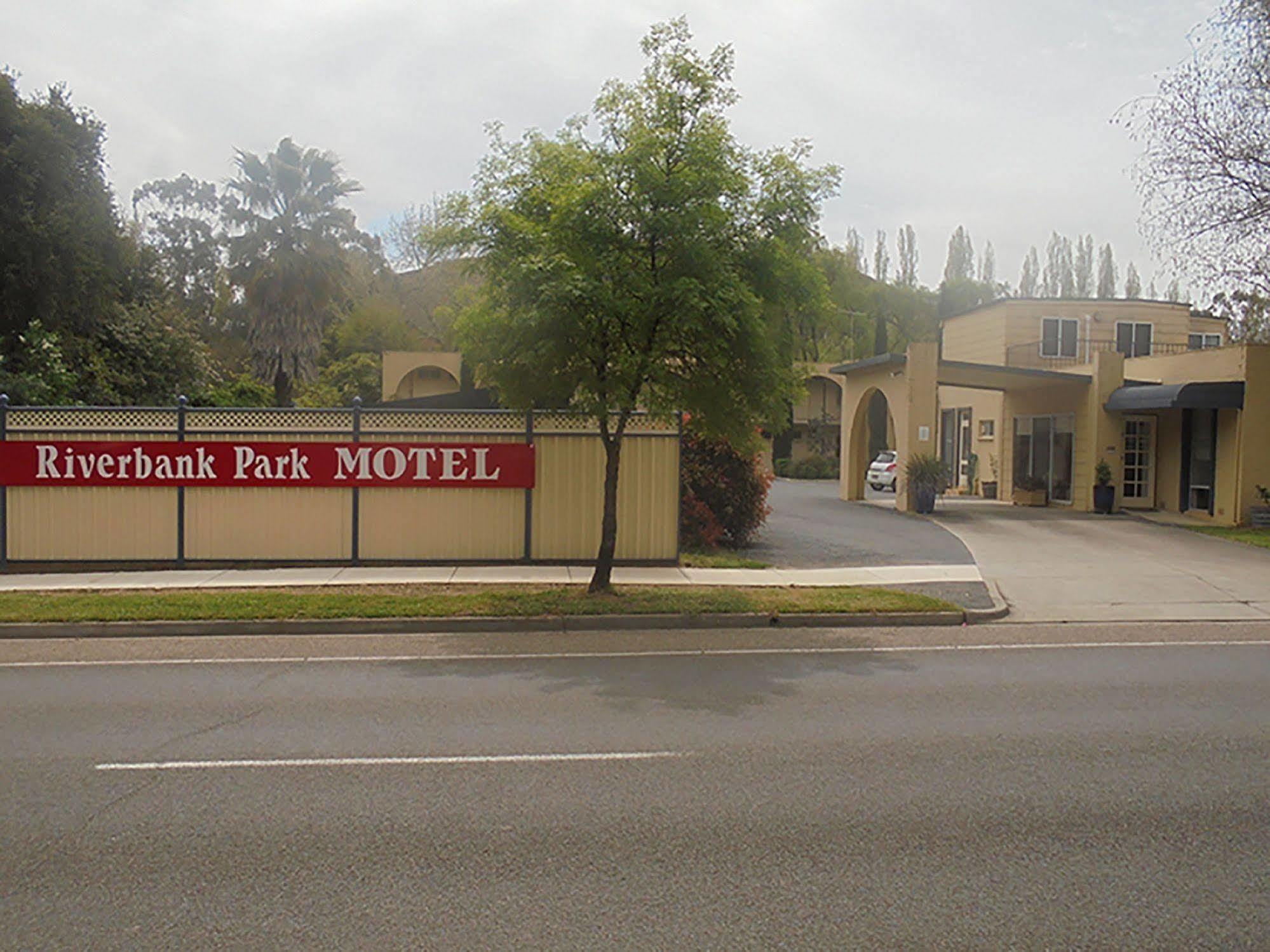 Riverbank Park Motel Bright Εξωτερικό φωτογραφία